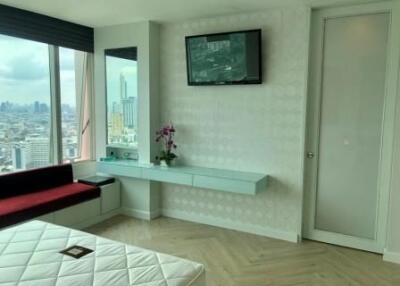 Watermark Chaophraya 2 bedroom condo for sale