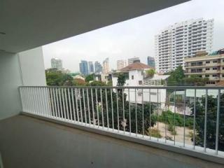 Ekkamai Gardens 4 bedroom apartment for rent