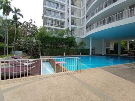 Ekkamai Gardens 4 bedroom apartment for rent