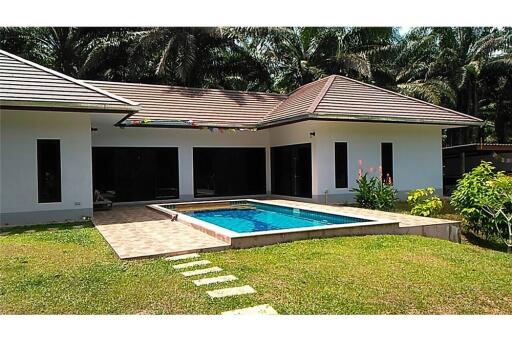 Pool villa in Khow klom