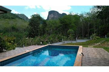 Pool villa in Khow klom