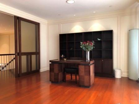 Las Colinas 4 bedroom Penthouse for sale with tenant