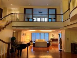 Las Colinas 4 bedroom Penthouse for sale with tenant