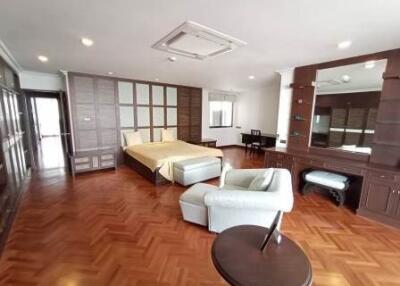 Hawaii Tower 3 bedroom apartment for rent