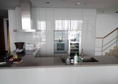 4 bedroom duplex condo for sale with tenant at Hyde Sukhumvit 13