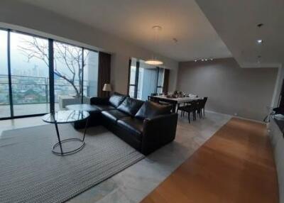 The Met 3 bedroom condo for sale with tenant