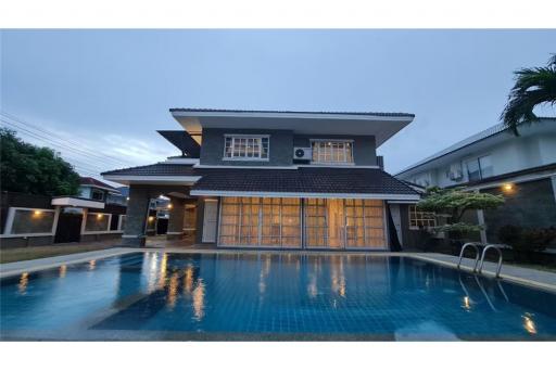 660 Sqm., 5 Beds, 6 Baths House listed for ฿ 80,000./Month