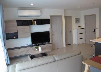 2 bedroom condo for sale with tenant at Rhythm Sukhumvit 36-38
