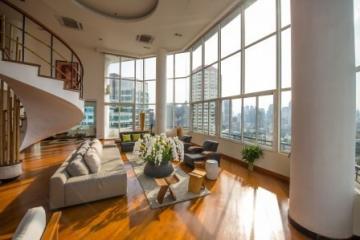 5 bedroom penthouse for sale with tenant at Moon Tower