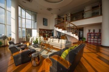 5 bedroom penthouse for sale with tenant at Moon Tower