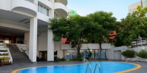 3 bedroom condo for sale at Supakarn Condominium