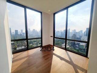 3 bedroom condo for sale and rent at MUNIQ Langsuan