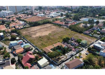 Land For sale Thapraya Road ขายที่ดินซอยพัทพระยา