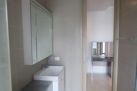 1 bedroom property for rent at Noble Phloen Chit