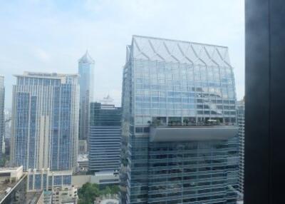 1 bedroom property for rent at Noble Phloen Chit