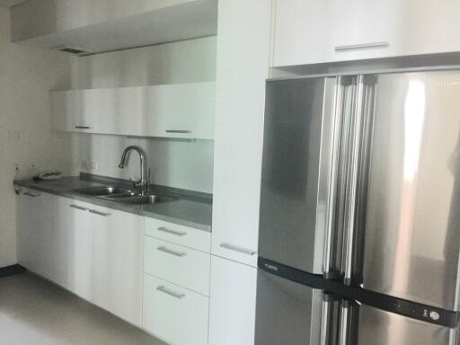 3+1 Bedroom condo for rent at The Park Chidlom