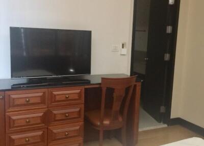 3+1 Bedroom condo for rent at The Park Chidlom