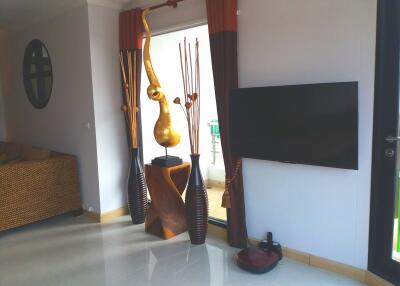2 bedroom condo for sale with tenant at Supalai Casa Riva