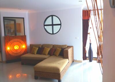 2 bedroom condo for sale with tenant at Supalai Casa Riva