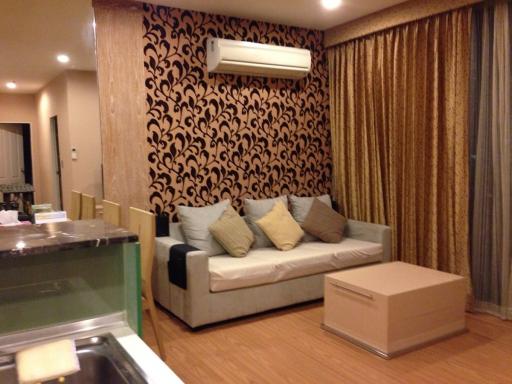 2 bedroom condo for sale with tenant at The Complete Narathiwat