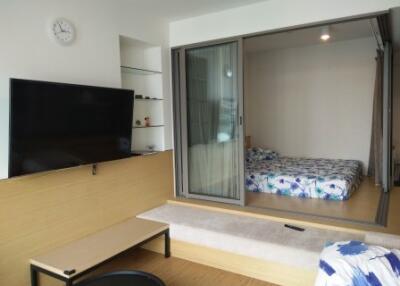 1 bedroom condo for rent at Siamese Surawong