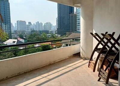 3 bedroom condo for sale and rent at Moon Tower