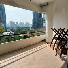 3 bedroom condo for sale and rent at Moon Tower