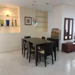 3 bedroom condo for sale and rent at Moon Tower