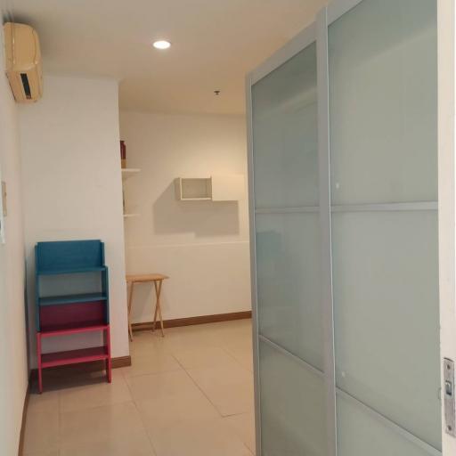 3 bedroom condo for sale and rent at Moon Tower