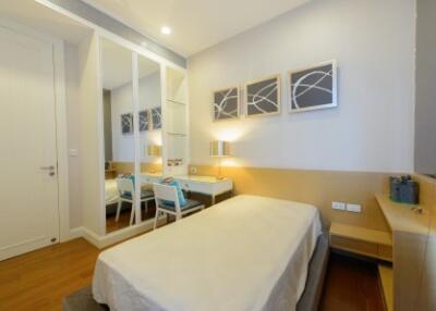 2 bedroom condo for sale at Q Langsuan