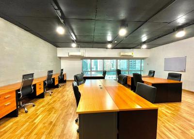 Office space for sale with a tenant at Sukhumvit Suite