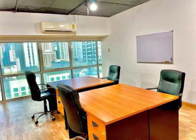 Office space for sale with a tenant at Sukhumvit Suite