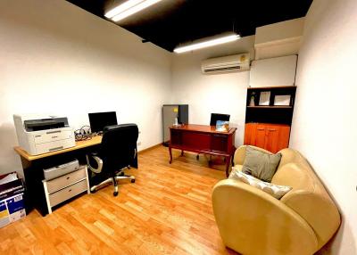 Office space for sale with a tenant at Sukhumvit Suite