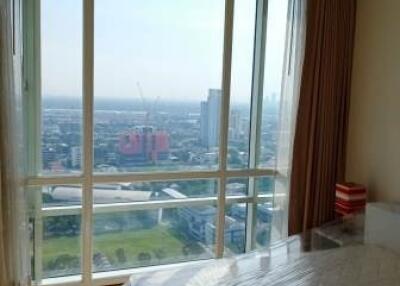 3 bedroom condo for sale with tenant at Fullerton Sukhumvit