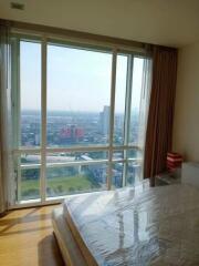 3 bedroom condo for sale with tenant at Fullerton Sukhumvit