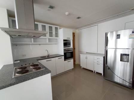 3 bedroom condo for sale with tenant at Fullerton Sukhumvit