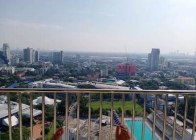 3 bedroom condo for sale with tenant at Fullerton Sukhumvit