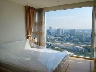 3 bedroom condo for sale with tenant at Fullerton Sukhumvit