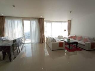 3 bedroom condo for sale with tenant at Fullerton Sukhumvit