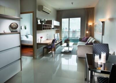 1 bedroom condo for rent at Circle Condominium