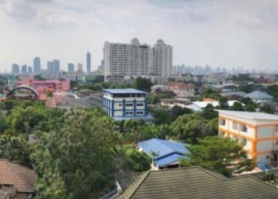 4 bedroom duplex condo for sale at Eastwood Park