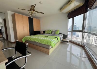 Sukhumvit Suite 1 bedroom condo for sale