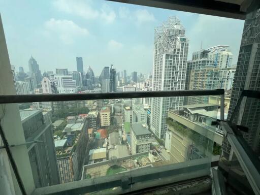 Sukhumvit Suite 1 bedroom condo for sale