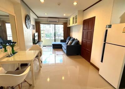 1 bedroom condo for rent at Saranjai Mansion