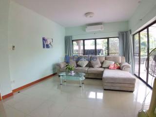 3 Bedrooms House East Pattaya H009415