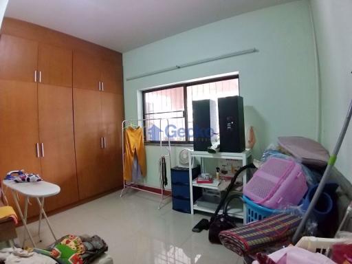 3 Bedrooms House East Pattaya H009415