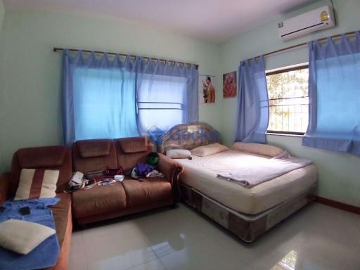 3 Bedrooms House East Pattaya H009415