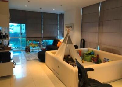 2 bedroom condo at Athenee Residence for sale