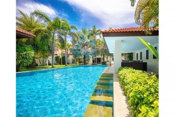 856 Sqm., 12 Beds, 10 Baths Townhouse listed for ฿ 58,000,000.