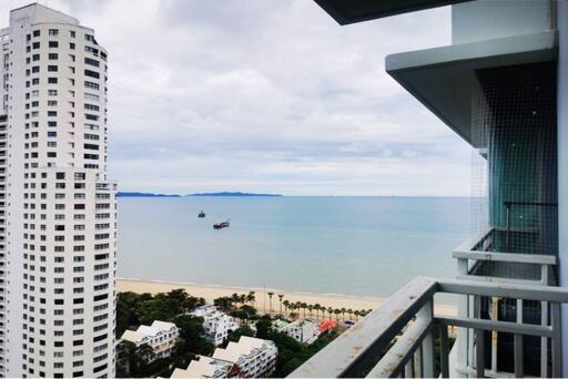 32 Sqm., 1 Bed, 1 Bath Condo listed for ฿ 2,550,000.